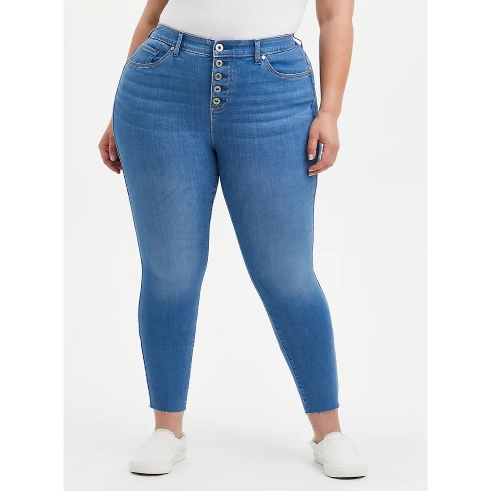 Torrid Bombshell High Rise Button Fly Medium Wash Skinny Jean 16